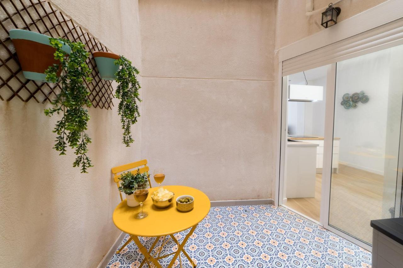 Moonkey - Apto. Albeniz, Con Acogedor Patio Alicante Exterior photo